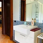Rainbow House Pinus Village Διαμέρισμα *