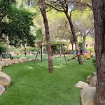 Rainbow House Pinus Village * Fort Village