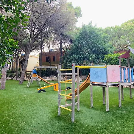 Διαμέρισμα Rainbow House Pinus Village *