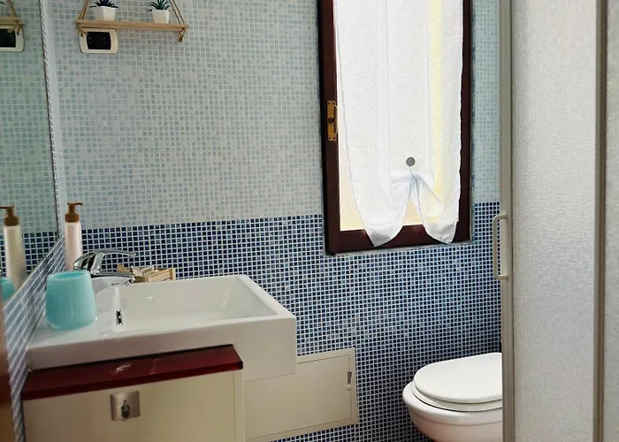 Rainbow House Pinus Village Apartment